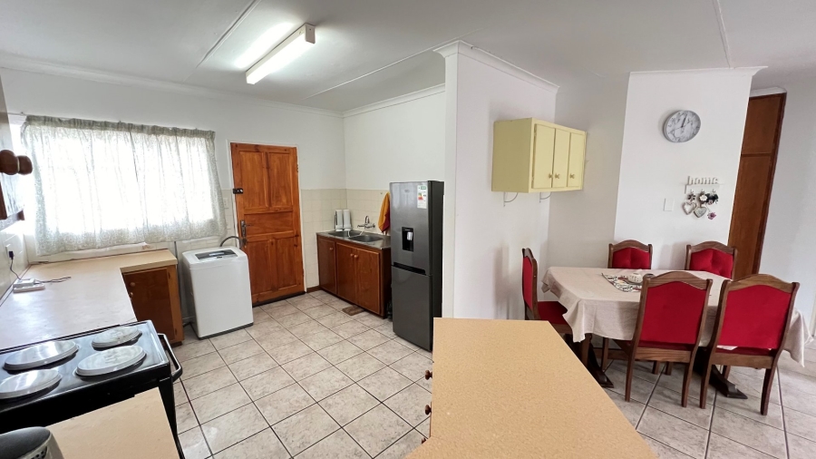 2 Bedroom Property for Sale in Langenhovenpark Free State